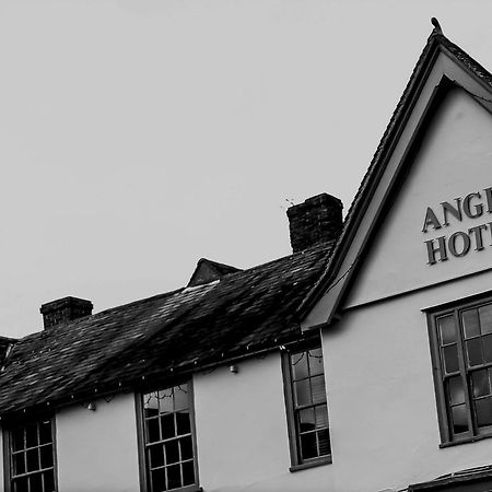 The Angel Hotel Лавенем Экстерьер фото